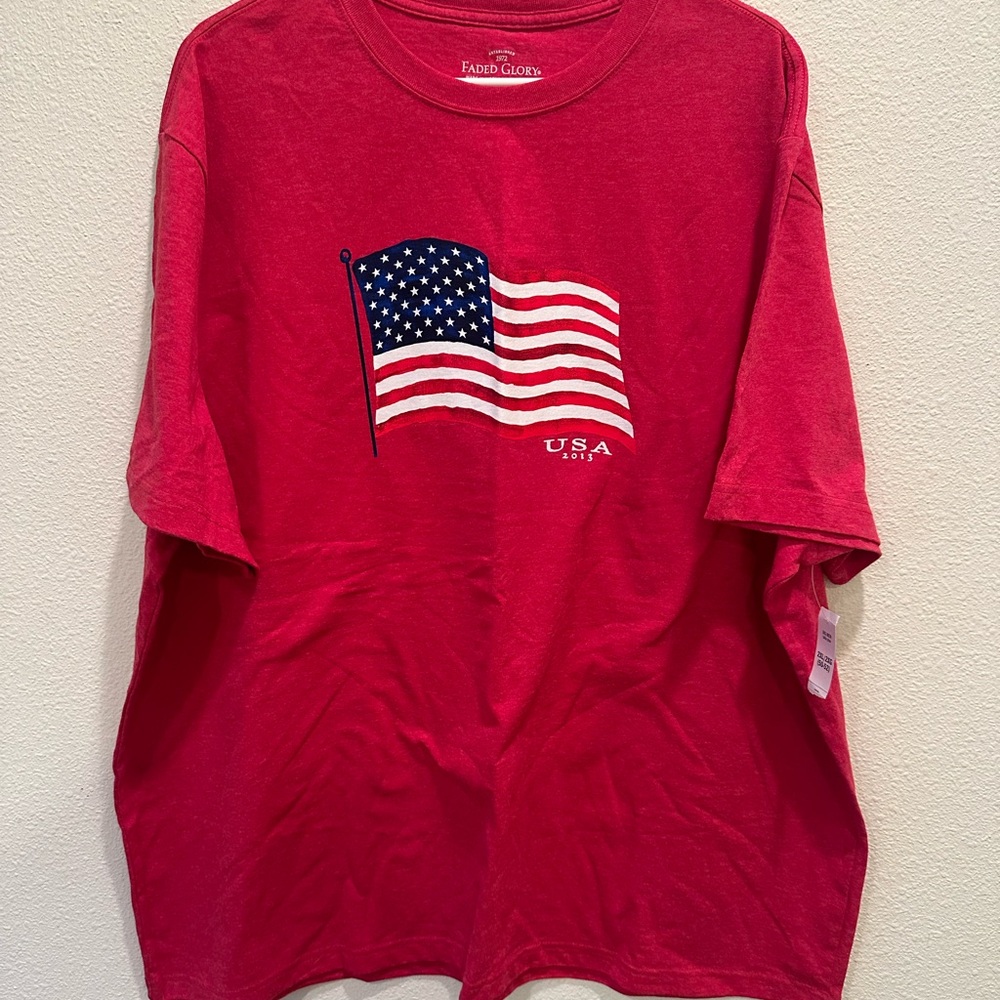 Faded Glory Red USA Flag Graphic T-Shirt